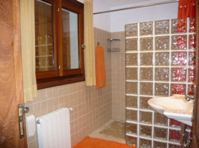 Mallorca Cala Ratjada Ferienwohnung R143, ruhig gelegen, nur 5 Fußminuten zum Son Moll Strand, für 2-3 Pers. Badezimmer