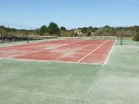 Finca Cas Concos mit Pool, Tennisplatz und Mühlenturm in ruhiger Lage inmitten unberührter Landschaft für bis zu 6 Personen Tennisplatz