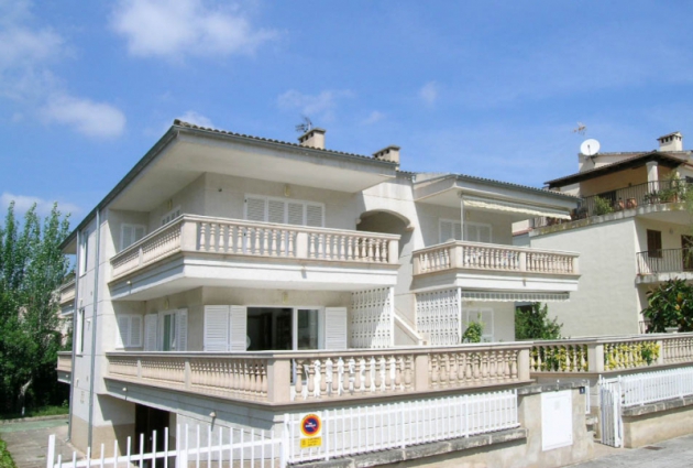 Mallorca Playa de Alcudia Ferienapartment Canal Ref.0249, nur 100 m vom Sandstrand von Alucudia entfernt, mit Blick auf den Sandstrand und auf den Kanal, für 6 Pers. Haus