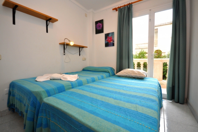 Mallorca Playa de Alcudia Ferienapartment Canal Ref.0249, nur 100 m vom Sandstrand von Alucudia entfernt, mit Blick auf den Sandstrand und auf den Kanal, für 6 Pers. Schlafzimmer