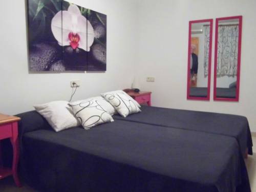 Mallorca Cala Ratjada Ferienwohnung F034, nur 4 Min. Fußweg zum Strand und zum Zentrum für 4 Pers. zweites Schlafzimmer