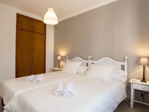 Mallorca Cala Ratjada Erdgeschoß-Ferienwohnung F797 in ruhiger Lage am Rande von Cala Ratjada für bis zu 4 Pers., evtl. plus Baby Schlafzimmer