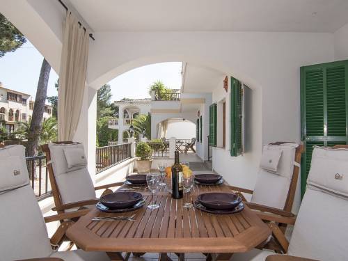 Mallorca Cala Ratjada Erdgeschoß-Ferienwohnung F797 in ruhiger Lage am Rande von Cala Ratjada für bis zu 4 Pers., evtl. plus Baby Terrasse
