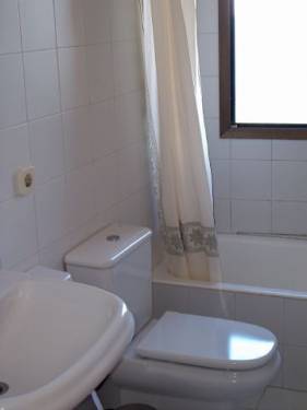 Mallorca Can Picafort Ferienwohnung F904 mit herrlichem Meerblick auf die Bucht von Alucudia, direkt an der Strandpromenade für 5 Pers. evtl. plus Baby Badezimmer