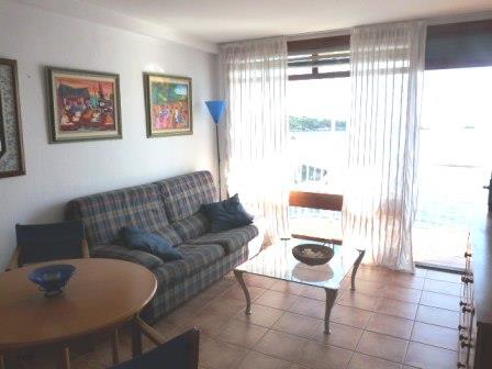 Mallorca Cala Ratjada Ferienwohnung F961A mit Pool in 1. Linie am Meer und der Uferpromenade mit herrlichem Blick auf Hafen und Meer für 4 Pers. Wohnzimmer