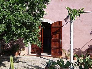 Mallorca Inca Die Finca Can Pina hat auf dem 3 ha großen Anwesen 2