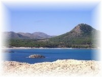 Die Bucht und Strand Cala Agulla Cala Guya auf Mallorca