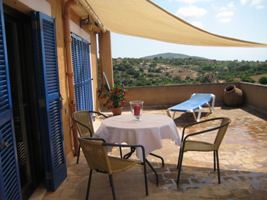 Mallorca Manacor Porto Colom Finca Oase - Finca mit mehreren, verschiedenen Unterkünften und mit großem Pool für dreimal 2 Personen und einmal 4 Personen Dachterrasse andere Ansicht