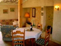 Mallorca Manacor Porto Colom Finca Oase - Finca mit mehreren, verschiedenen Unterkünften und mit großem Pool für dreimal 2 Personen und einmal 4 Personen Essbereich