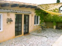 Mallorca Manacor Porto Colom Finca Oase - Finca mit mehreren, verschiedenen Unterkünften und mit großem Pool für dreimal 2 Personen und einmal 4 Personen Aussenansicht Gästehaus Terrasse